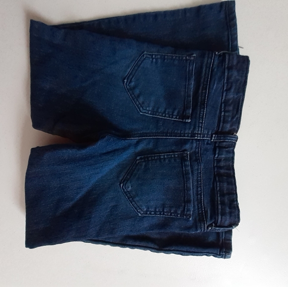 Oshkosh b'gosh - Picture 3 of 3